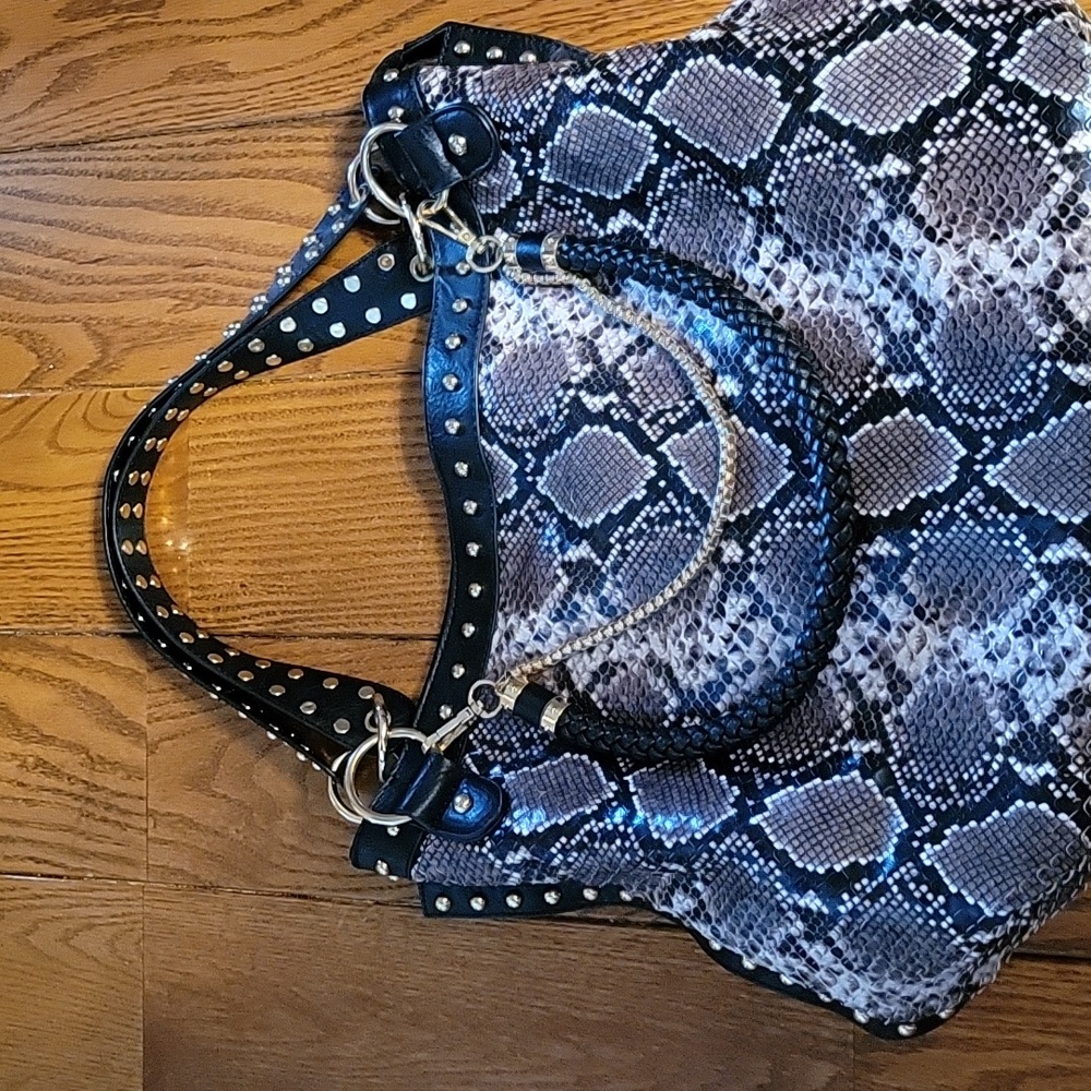 Purse - Picture 3 of 4